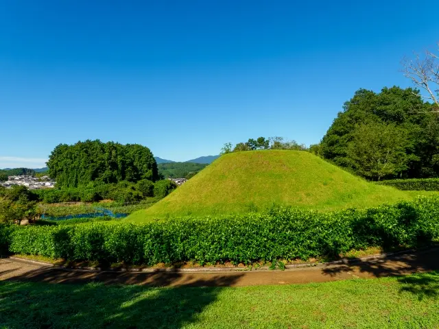 Takamatsuzuka Tomb