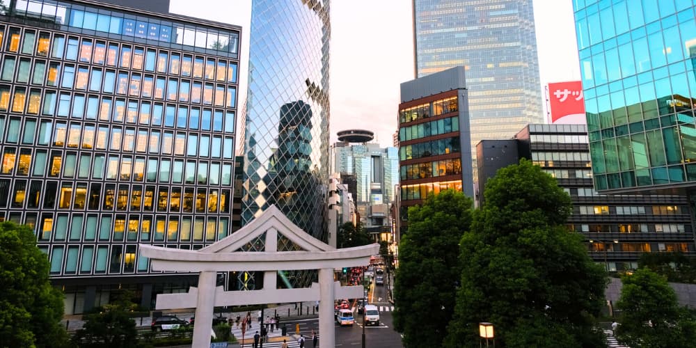 Hie Shrine in the Heart of the City